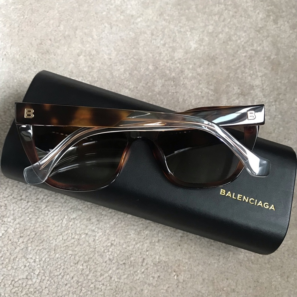 Balenciaga Cateye Sunglasses - Picture 2 of 3